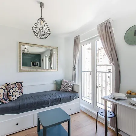 Teal Apartment- Wifi Parking 15 Min Od Rynku Apartment Wroclaw