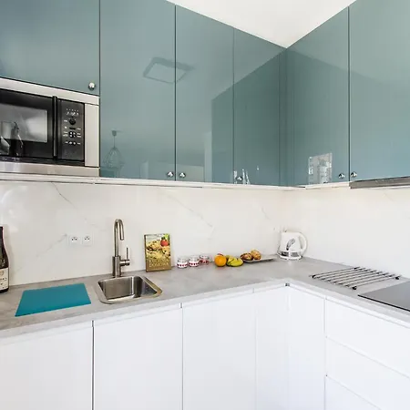 Teal Apartment- Wifi Parking 15 Min Od Rynku ヴロツワフ