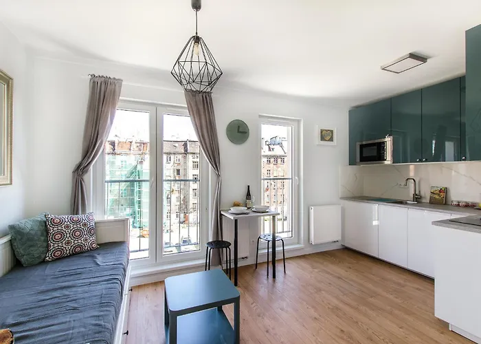 Teal Apartment- Wifi Parking 15 Min Od Rynku 아파트 *